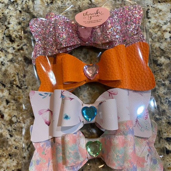 Handmade Bows - Picture 4 of 4